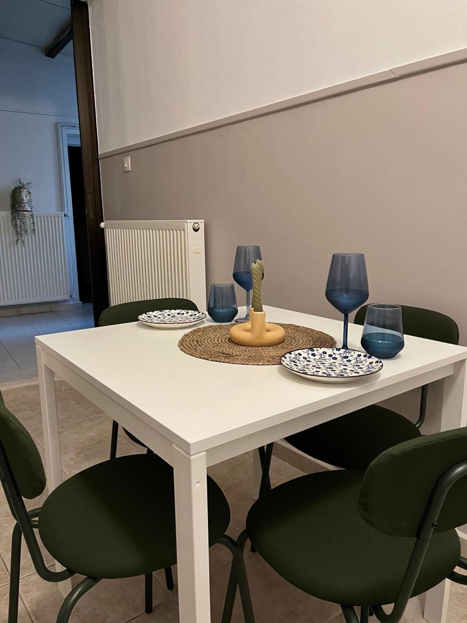 Downtown Apartment Konitsa Luaran gambar